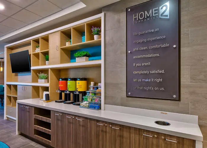 Home2 By Hilton Airport, Az 3*