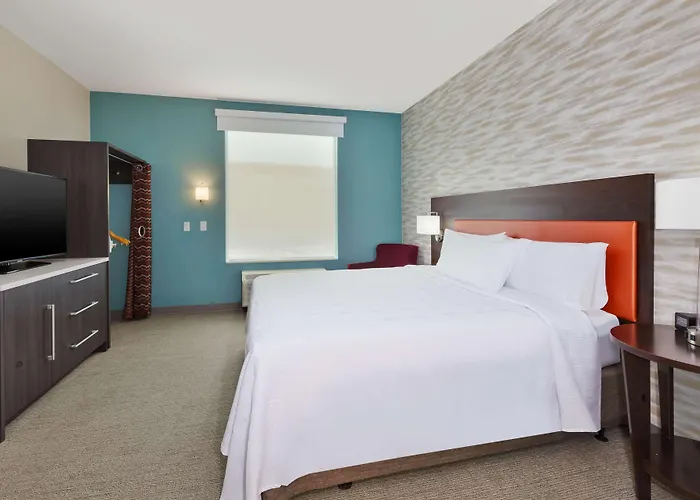 Home2 By Hilton Airport, Az Hotel